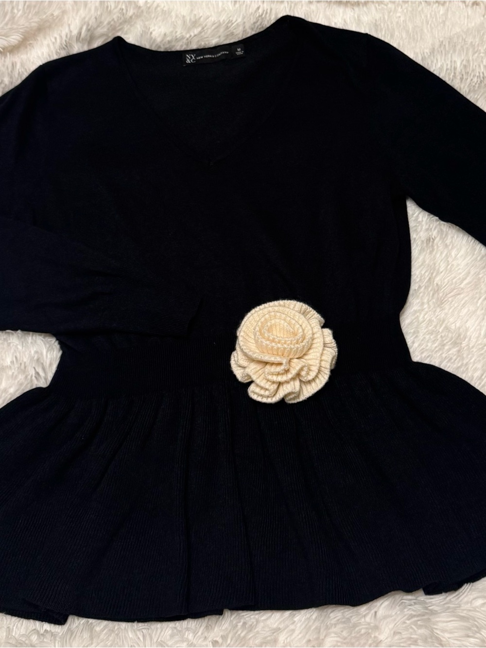 New York & Company Black Long-Sleeve V-Neck Peplum Sweater with Cream Flower - Picture 6 of 8